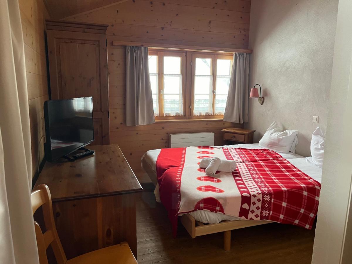 L'Auberge De L'Ours Vers L'Eglise Kültér fotó